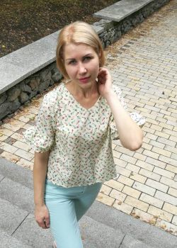 Rencontre-femmes-ukrainiennes-russes-agence-matrimoniale-UkraineMariage-Julia-36ans-ID2085