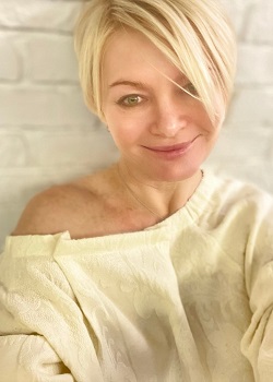 Rencontre-femmes-ukrainiennes-russes-agence-matrimoniale-UkraineMariage-Oksana-53ans-ID2570